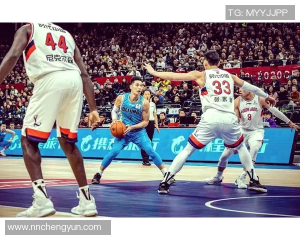 2020年CBA季后赛山东队与新疆队激战回顾与精彩瞬间分析 2020年CBA季后赛山东队与新疆队激战回顾与精彩瞬间分析